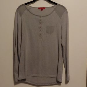 ❤3/$20 Grey Long Sleeve shirt